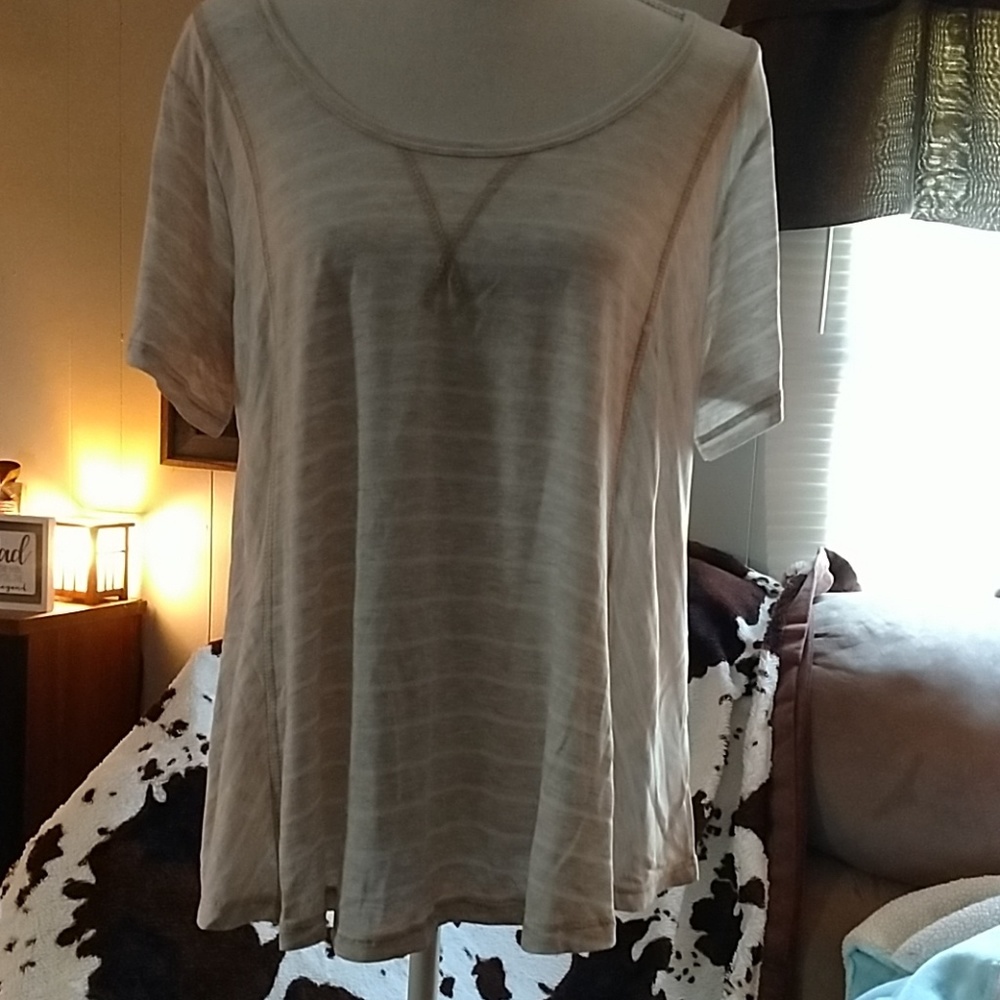 Tan & white short sleeve shirt